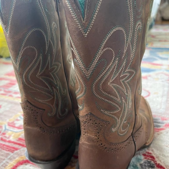 Ariat Women's size 7.5 Cowboy Boots - Picture 4 of 11